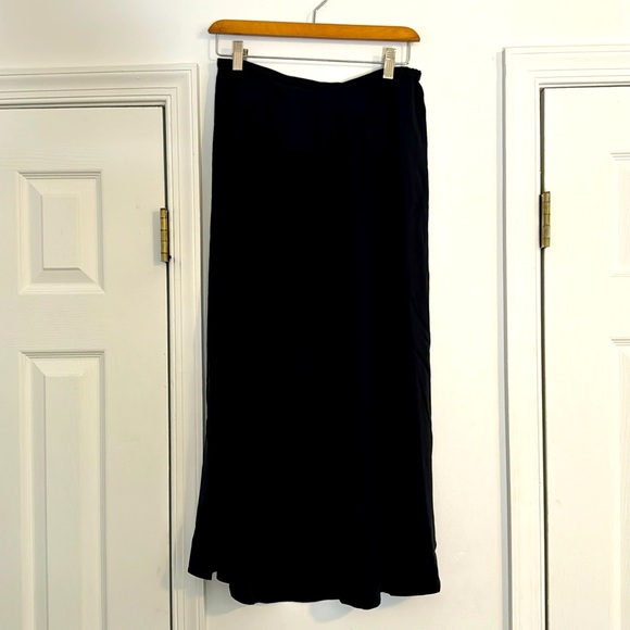 Eileen Fisher 100% silk midi skirt. Size petite medium - Picture 1 of 3